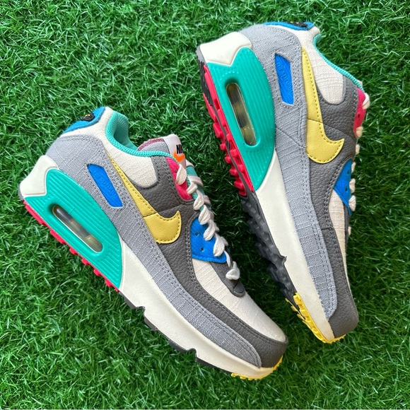Nike Air Max 90 - Picture 2 of 10